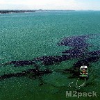 التلوث المائي بسبب مشتقات النفط المختلفة