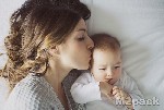 أسباب عض الطفل في أثناء الرضاعة
