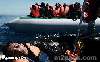 شاهد...صور مؤلمة لمهاجرين التهمتهم الحيتان أثناء عمليات الإنقاذ